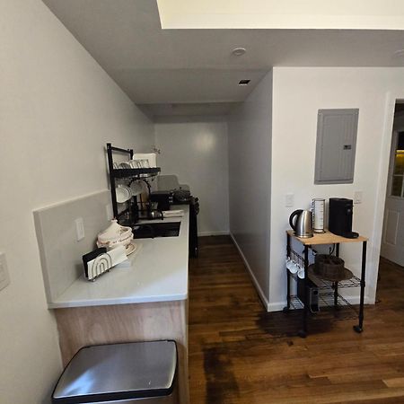 Beautiful Boston Bedroom - New Renovation מראה חיצוני תמונה