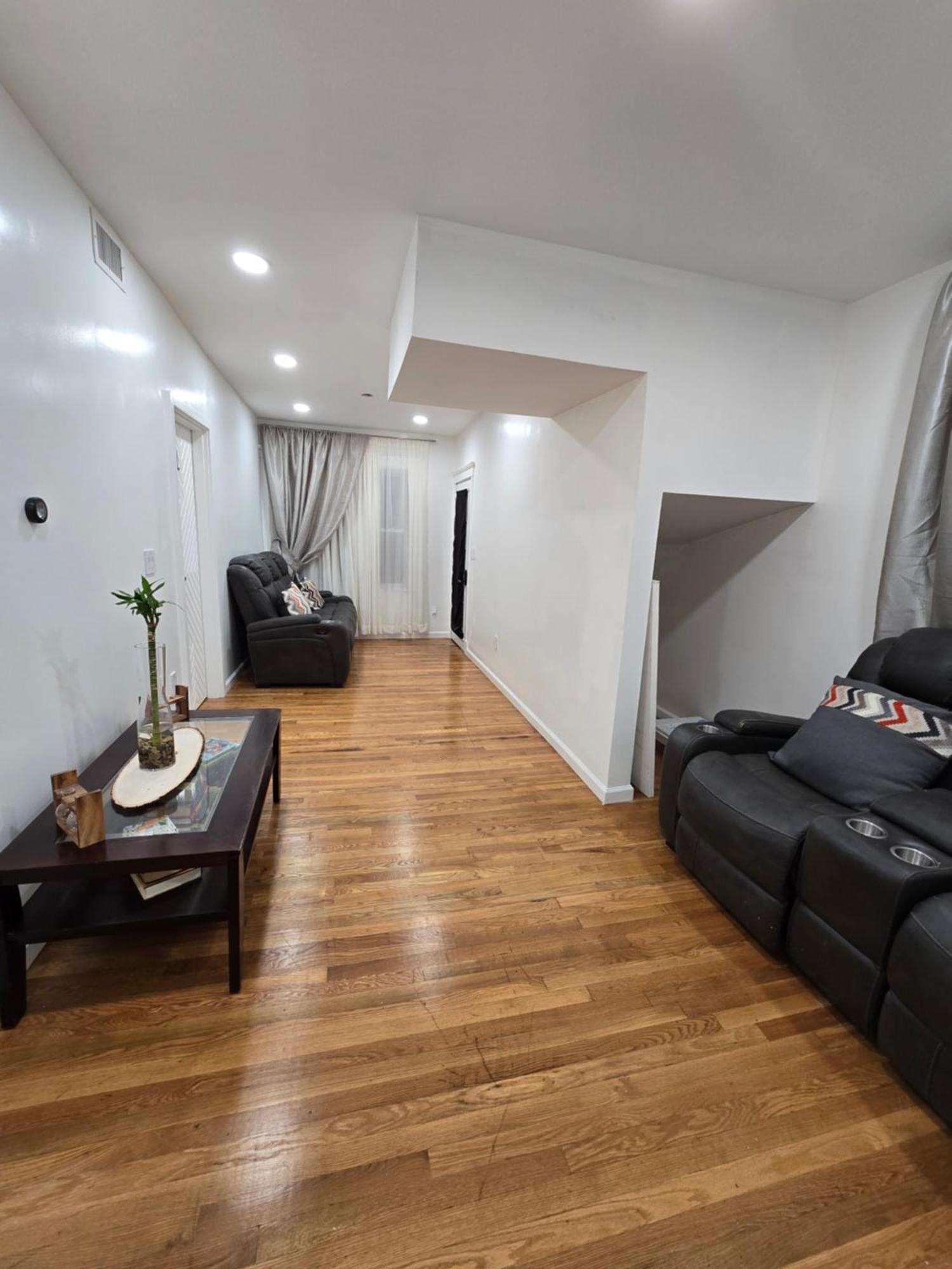 Beautiful Boston Bedroom - New Renovation מראה חיצוני תמונה